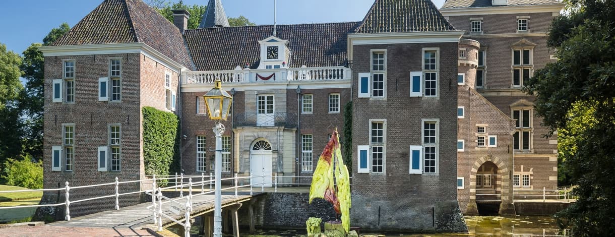 Kasteel Het Nijenhuis - historic castle with sculpture garden near The Makers Barn